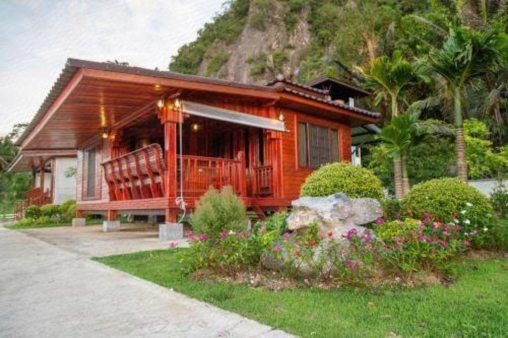 Phuphayot Resort Trang Extérieur photo