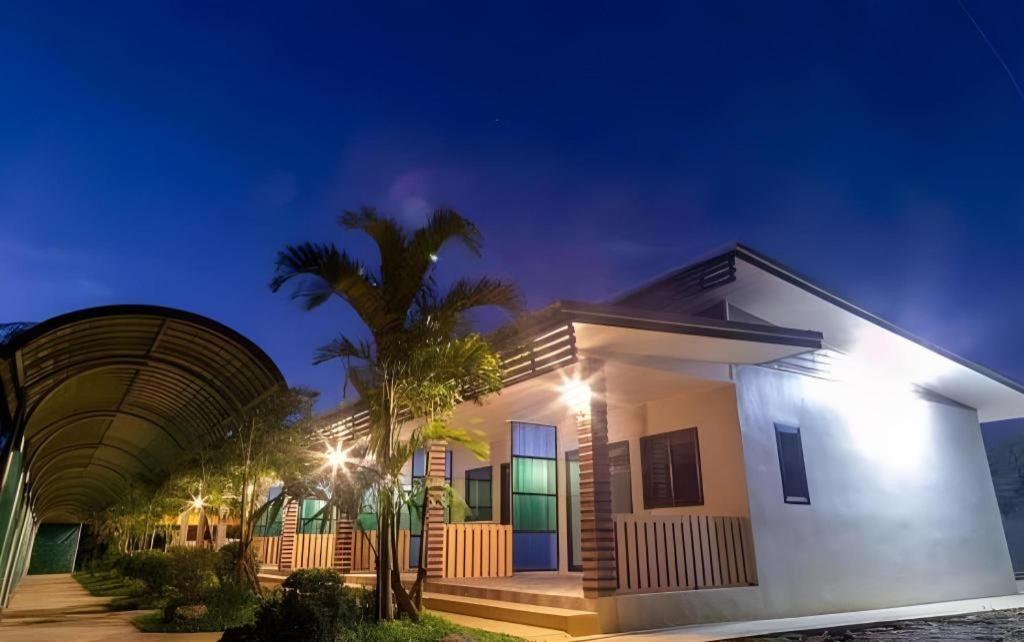 Phuphayot Resort Trang Extérieur photo